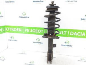Used Front shock absorber rod, left Peugeot 308 (4A/C) 1.6 VTI 16V Price € 30,00 Margin scheme offered by Snuverink Autodemontage