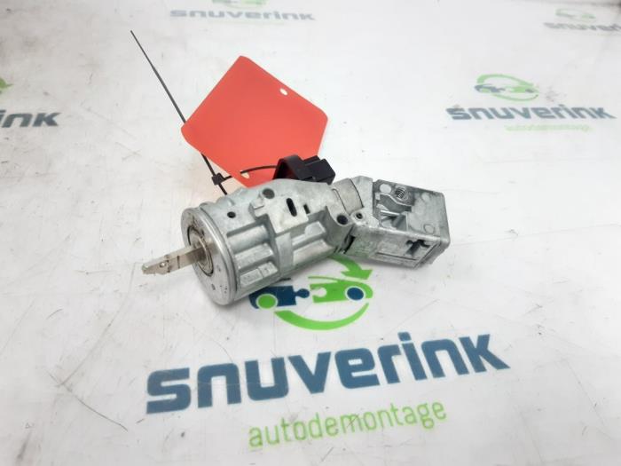 Używane Stacyjka + Kluczyk Citroen C3 Picasso (SH) 1.6 16V VTI 120 Cena € 31,49 Procedura marży oferowane przez Snuverink Autodemontage