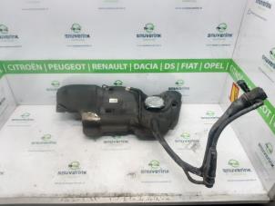 Usagé Réservoir de carburant Citroen C4 Berline (NC) 1.6 16V GT THP Prix € 200,00 Règlement à la marge proposé par Snuverink Autodemontage