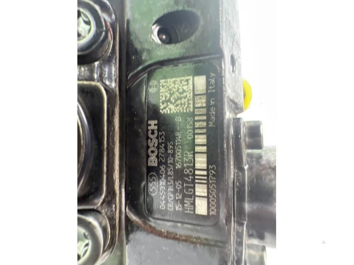 Bomba de gasolina mecánica de un Opel Vivaro 1.6 CDTi BiTurbo 145 2019