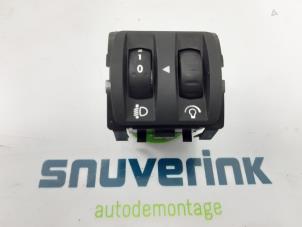 Used AIH headlight switch Opel Vivaro 1.6 CDTi BiTurbo 145 Price € 24,20 Inclusive VAT offered by Snuverink Autodemontage