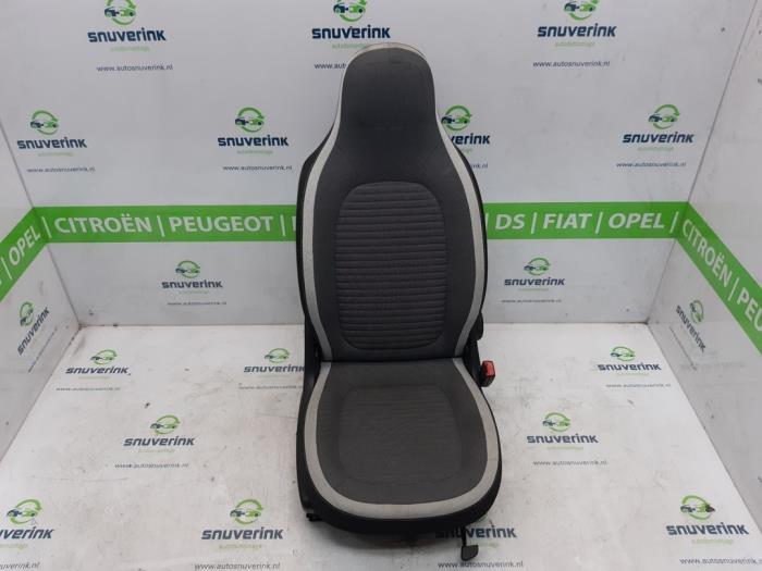 Begagnade Säte, höger Renault Twingo III (AH) 1.0 SCe 70 12V Pris € 95,00 Marginaltabell erbjuds av Snuverink Autodemontage