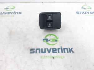 Used Multi-functional window switch Renault Kangoo Express (FW) 1.5 dCi 75 FAP Price € 24,20 Inclusive VAT offered by Snuverink Autodemontage
