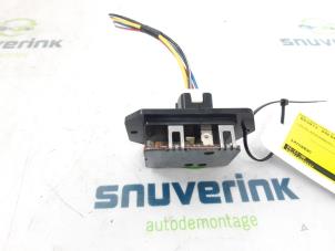 Used Heater resistor Suzuki Swift (ZA/ZC/ZD) 1.2 16V Price € 29,99 Margin scheme offered by Snuverink Autodemontage