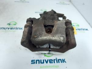 Used Rear brake calliper, right Renault Master III (FD/HD) 2.2 dCi 16V Price € 54,45 Inclusive VAT offered by Snuverink Autodemontage