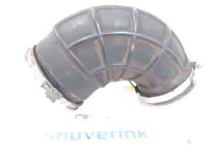 Used Air intake hose Renault Master III (FD/HD) 2.2 dCi 16V Price on request offered by Snuverink Autodemontage