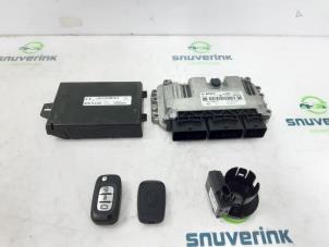 Gebrauchte Steuergerät Motormanagement Renault Twingo III (AH) 1.0 SCe 70 12V Preis auf Anfrage angeboten von Snuverink Autodemontage