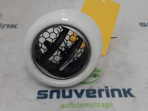 Used Dashboard vent Renault Twingo III (AH) 1.0 SCe 70 12V Price on request offered by Snuverink Autodemontage