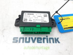 Used PDC Module Peugeot 5008 II (M4/MC/MJ/MR) 1.2 12V e-THP PureTech 130 Price € 40,00 Margin scheme offered by Snuverink Autodemontage