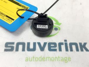 Used Antenna Peugeot 5008 II (M4/MC/MJ/MR) 1.2 12V e-THP PureTech 130 Price € 20,00 Margin scheme offered by Snuverink Autodemontage