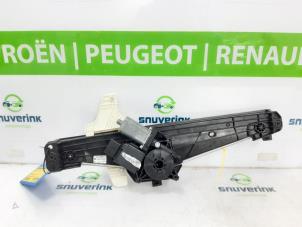 Used Rear door window mechanism 4-door, left Peugeot 5008 II (M4/MC/MJ/MR) 1.2 12V e-THP PureTech 130 Price € 75,00 Margin scheme offered by Snuverink Autodemontage