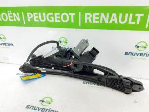 Used Window mechanism 4-door, front right Peugeot 5008 II (M4/MC/MJ/MR) 1.2 12V e-THP PureTech 130 Price € 90,00 Margin scheme offered by Snuverink Autodemontage