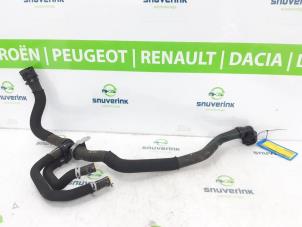 Used Radiator hose Peugeot 5008 II (M4/MC/MJ/MR) 1.2 12V e-THP PureTech 130 Price € 40,00 Margin scheme offered by Snuverink Autodemontage
