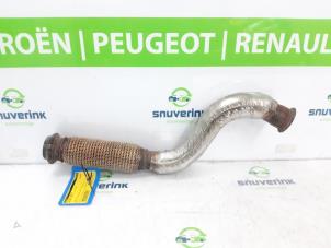 Used Exhaust front section Peugeot 5008 II (M4/MC/MJ/MR) 1.2 12V e-THP PureTech 130 Price € 60,00 Margin scheme offered by Snuverink Autodemontage