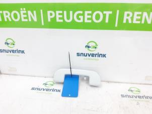 Used Handle Peugeot 5008 II (M4/MC/MJ/MR) 1.2 12V e-THP PureTech 130 Price € 30,00 Margin scheme offered by Snuverink Autodemontage