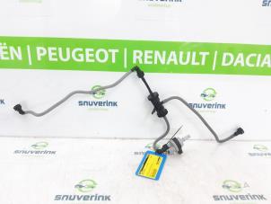 Used Vacuum relay Peugeot 5008 II (M4/MC/MJ/MR) 1.2 12V e-THP PureTech 130 Price € 30,00 Margin scheme offered by Snuverink Autodemontage