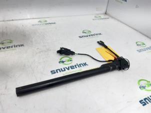 Used Front seatbelt buckle, right Renault Clio III Estate/Grandtour (KR) 1.5 dCi 85 Price € 40,00 Margin scheme offered by Snuverink Autodemontage