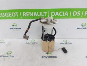 Used Electric fuel pump Opel Mokka/Mokka X 1.4 Turbo 16V 4x2 Price on request offered by Snuverink Autodemontage