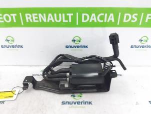 Used Carbon filter Mazda CX-30 (DM) 2.0 e-SkyActiv X 186 16V Price on request offered by Snuverink Autodemontage