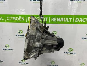 Gebrauchte Getriebe Dacia Dokker (0S) 1.6 16V LPG Preis € 630,00 Margenregelung angeboten von Snuverink Autodemontage
