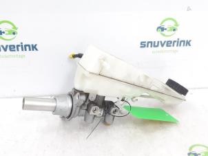 Used Master cylinder Opel Vivaro 2.0 CDTI 122 Price € 48,40 Inclusive VAT offered by Snuverink Autodemontage