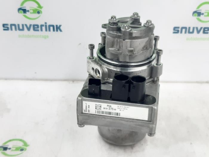 Opel Vivaro Power steering pumps stock