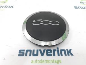 Used Hub cap Fiat 500 (312) 1.2 69 Price € 28,00 Margin scheme offered by Snuverink Autodemontage