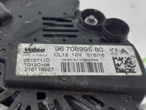 Dynamo van een Peugeot 2008 (CU) 1.2 Vti 12V PureTech 82 2016
