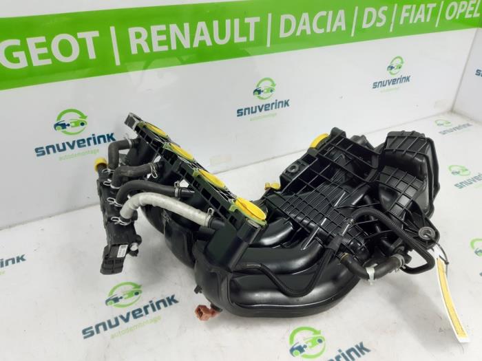 Używane Kolektor dolotowy Dacia Dokker (0S) 1.6 16V LPG Cena € 152,99 Procedura marży oferowane przez Snuverink Autodemontage