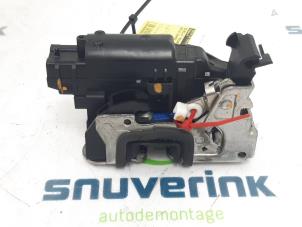 Used Door lock mechanism 2-door, right Dacia Dokker (0S) 1.6 16V LPG Price on request offered by Snuverink Autodemontage