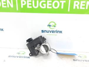 Used Throttle body Peugeot 3008 II (M4/MC/MJ/MR) 1.2 12V e-THP PureTech 130 Price € 108,90 Inclusive VAT offered by Snuverink Autodemontage