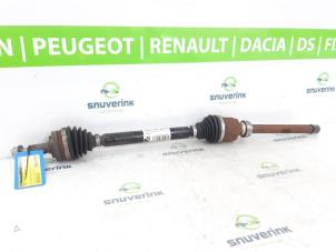 Used Front drive shaft, right Peugeot 3008 II (M4/MC/MJ/MR) 1.2 12V e-THP PureTech 130 Price € 175,45 Inclusive VAT offered by Snuverink Autodemontage