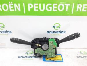 Used Steering column stalk Peugeot 3008 II (M4/MC/MJ/MR) 1.2 12V e-THP PureTech 130 Price € 187,55 Inclusive VAT offered by Snuverink Autodemontage