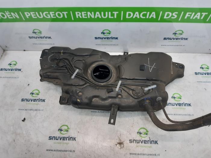 Tank Peugeot 3008 II 1.2 12V eTHP PureTech 130 9829931280