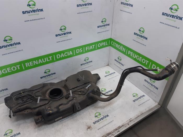 Tank Peugeot 3008 II 1.2 12V eTHP PureTech 130 9829931280