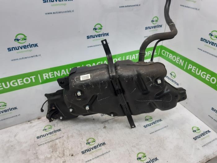 Tank Peugeot 3008 II 1.2 12V eTHP PureTech 130 9829931280