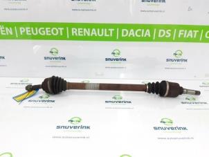 Used Front drive shaft, right Peugeot 208 I (CA/CC/CK/CL) 1.2 Vti 12V PureTech 82 Price € 35,00 Margin scheme offered by Snuverink Autodemontage