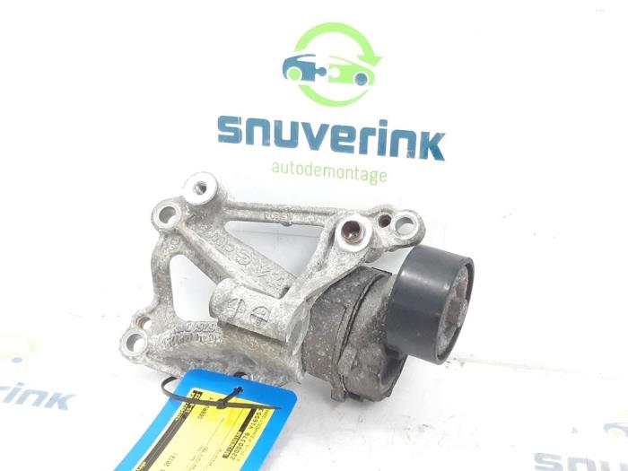 Gebrauchte Dynamostütze oben Peugeot 208 I (CA/CC/CK/CL) 1.2 Vti 12V PureTech 82 Preis € 34,98 Margenregelung angeboten von Snuverink Autodemontage