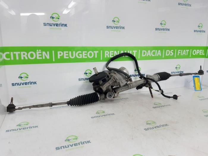 Begagnade Styrbox Peugeot 208 I (CA/CC/CK/CL) 1.2 Vti 12V PureTech 82 Pris € 125,00 Marginaltabell erbjuds av Snuverink Autodemontage