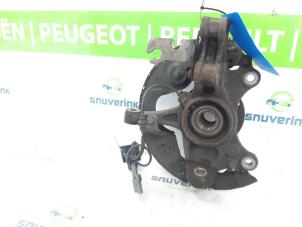 Usados Mangueta de dirección izquierda delante Peugeot 308 SW (L4/L9/LC/LJ/LR) 1.6 BlueHDi 120 Precio € 30,00 Norma de margen ofrecido por Snuverink Autodemontage