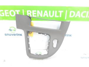 Usagé Elément tableau de bord Renault Kangoo Express (FW) 1.5 dCi 85 Prix € 30,25 Prix TTC proposé par Snuverink Autodemontage
