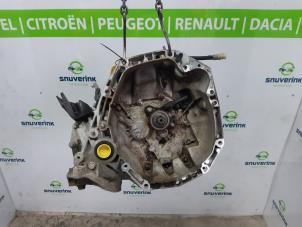 Używane Skrzynia biegów Renault Twingo II (CN) 1.5 dCi 90 FAP Cena € 200,00 Procedura marży oferowane przez Snuverink Autodemontage