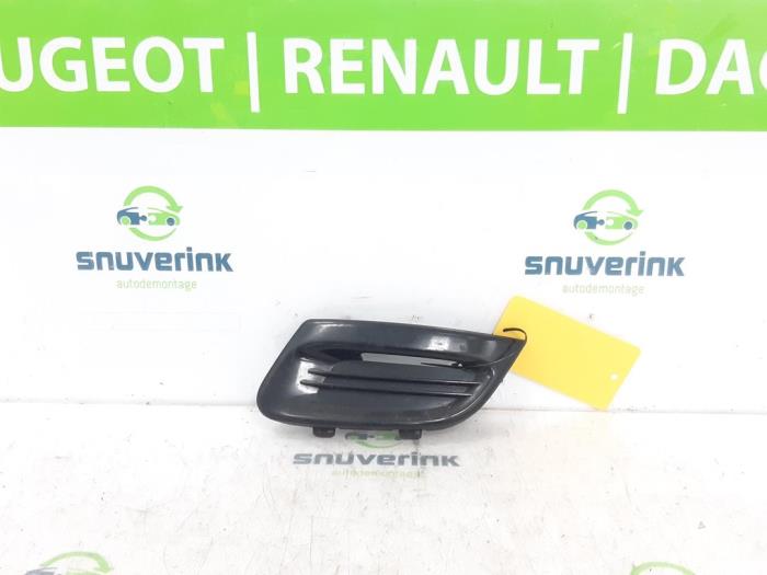 Używane Listwa ozdobna Renault Twingo II (CN) 1.5 dCi 90 FAP Cena € 20,00 Procedura marży oferowane przez Snuverink Autodemontage