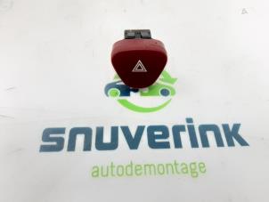 Gebrauchte Panikbeleuchtung Schalter Citroen Jumpy (G9) 2.0 HDiF 16V 125 Preis auf Anfrage angeboten von Snuverink Autodemontage
