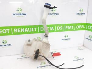 Używane Zbiornik spryskiwacza przód Citroen Jumpy (G9) 2.0 HDiF 16V 125 Cena € 36,30 Z VAT oferowane przez Snuverink Autodemontage