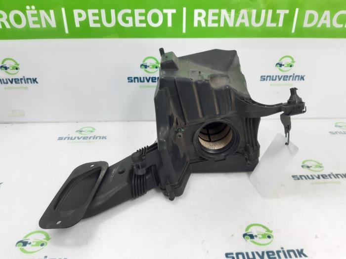 Begagnade Luftfilterhus Volvo V50 (MW) 1.6 D2 16V Pris € 29,74 Marginaltabell erbjuds av Snuverink Autodemontage
