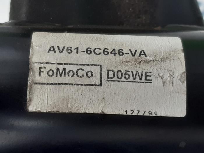 Manguera intercooler de un Volvo V50 (MW) 1.6 D2 16V 2011