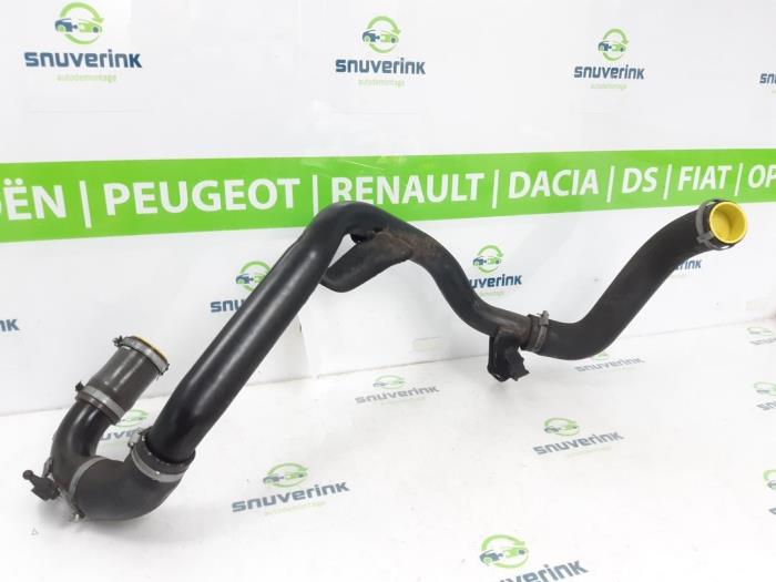 Usagé Tuyau intercooler Volvo V50 (MW) 1.6 D2 16V Prix € 30,59 Règlement à la marge proposé par Snuverink Autodemontage
