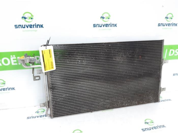 Usagé Condenseur de climatisation Volvo V50 (MW) 1.6 D2 16V Prix € 25,48 Règlement à la marge proposé par Snuverink Autodemontage