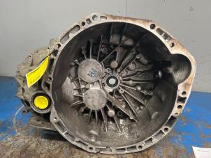 Used Gearbox casing Renault Trafic New (FL) 2.0 dCi 16V 90 Price on request offered by Snuverink Autodemontage